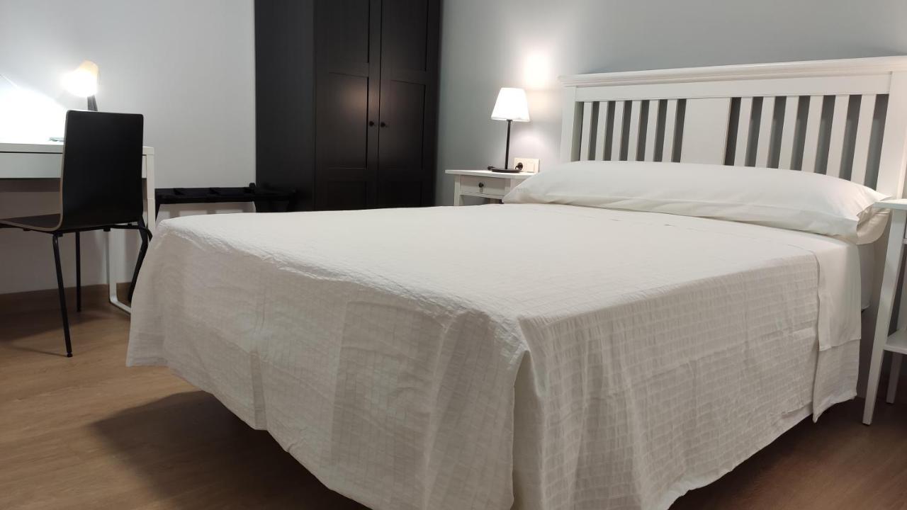 Forcarei Hostal-Restaurante Paris מראה חיצוני תמונה