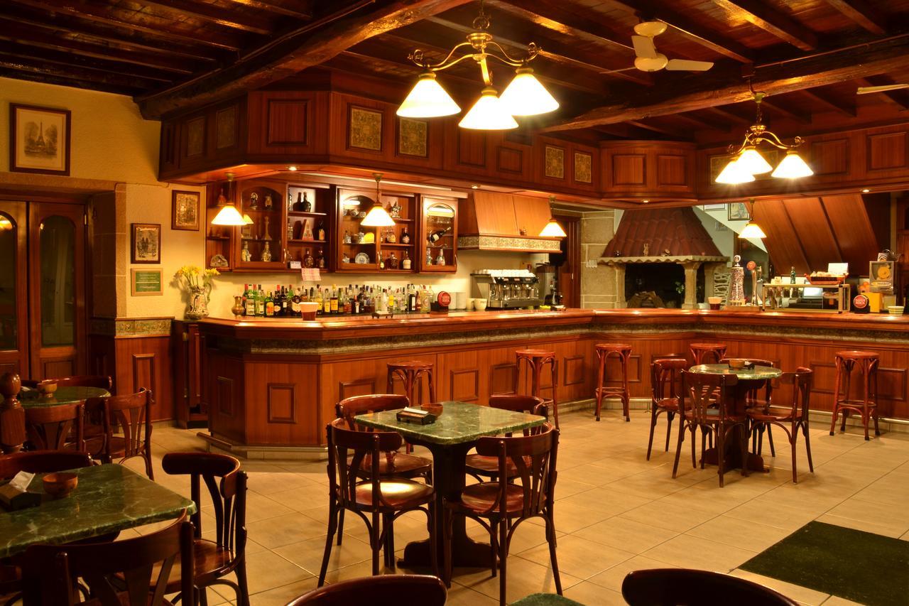 Forcarei Hostal-Restaurante Paris מראה חיצוני תמונה