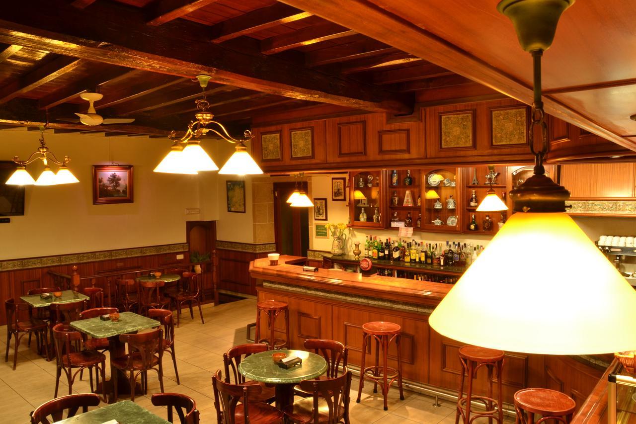 Forcarei Hostal-Restaurante Paris מראה חיצוני תמונה