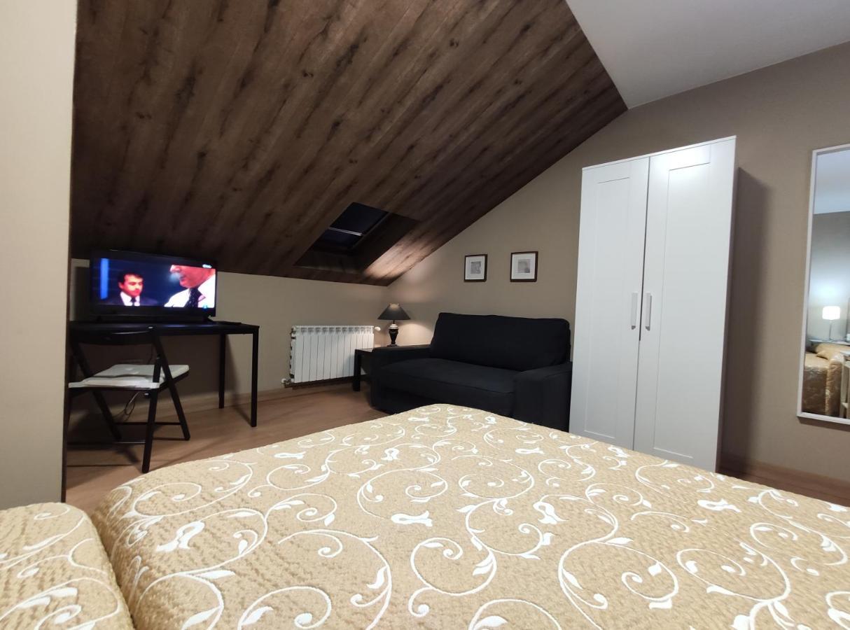 Forcarei Hostal-Restaurante Paris מראה חיצוני תמונה