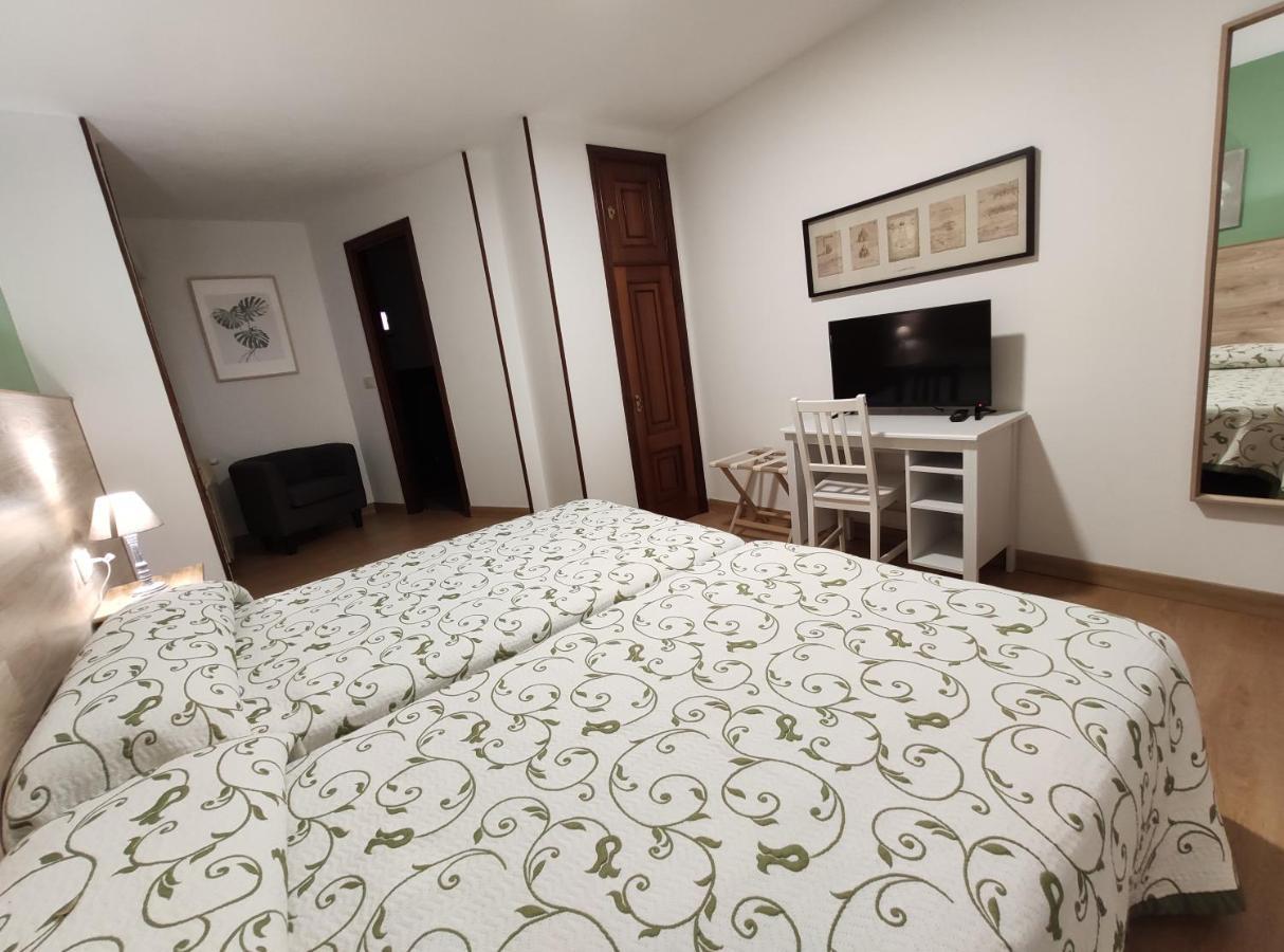 Forcarei Hostal-Restaurante Paris מראה חיצוני תמונה